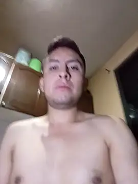 Snapshot of aczinovelez342 chatting on 10/29/25, 06:59 aczinovelez342 online show from 10/29/25, 06:59