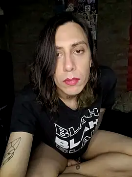 deniagomez69 online show from 10/04/25, 04:21