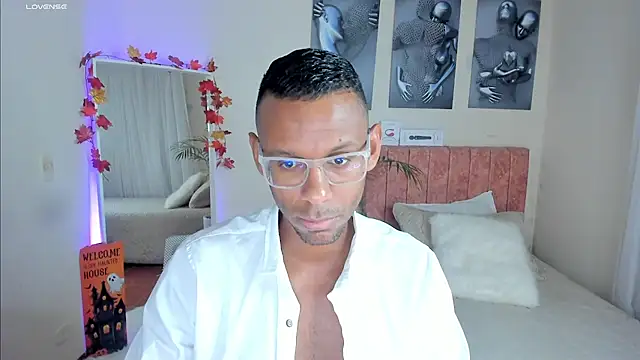 Snapshot of KingEdward_ chatting on 10/24/25, 10:22 KingEdward  online show from 10/24/25, 10:22