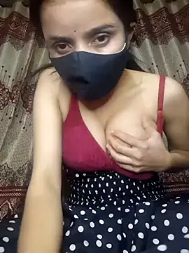 wow couple online show from 10/25/25, 01:07