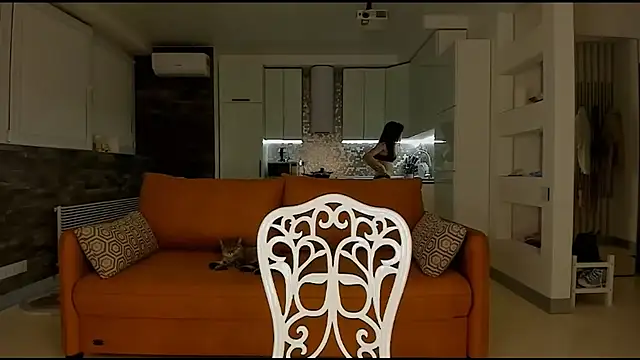 Snapshot of strawbery_Dolly chatting on 10/22/25, 08:19 strawbery Dolly online show from 10/22/25, 08:19