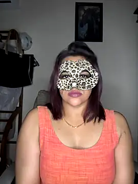 SLNatasha online show from 11/30/25, 11:47