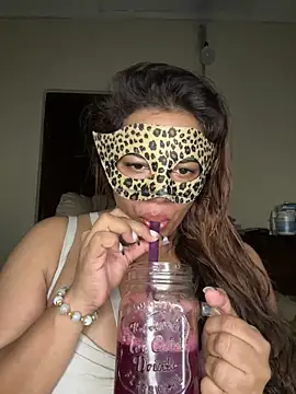 Snapshot of SLNatasha chatting on 03/08/26, 03:21 SLNatasha online show from 03/08/26, 03:21