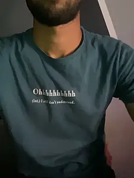 Snapshot of cutekaran chatting on 09/28/25, 06:52 cutekaran online show from 09/28/25, 06:52