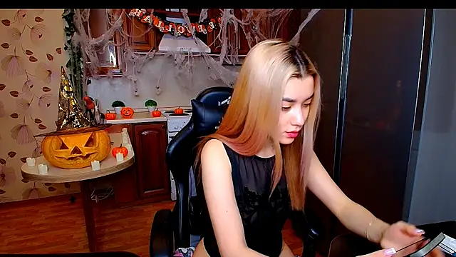 MaryamXSX online show from 10/30/25, 12:56