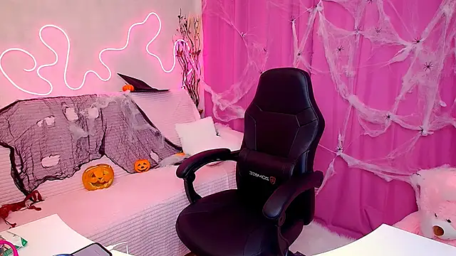 MaryamXSX online show from 10/31/25, 01:17