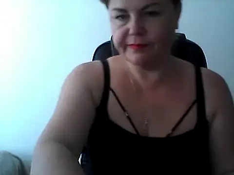 Snapshot of EllaLove2277 chatting on 09/11/25, 09:53 EllaLove2277 online show from 09/11/25, 09:53