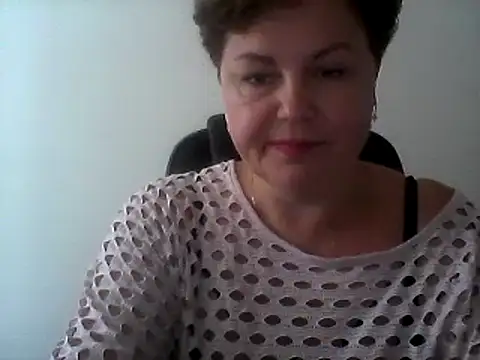 Snapshot of EllaLove2277 chatting on 09/17/25, 09:11 EllaLove2277 online show from 09/17/25, 09:11