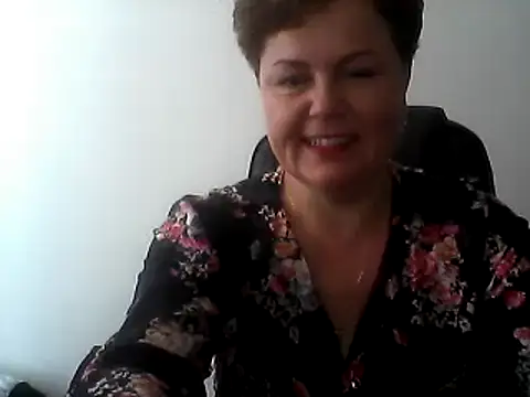 Snapshot of EllaLove2277 chatting on 09/19/25, 10:16 EllaLove2277 online show from 09/19/25, 10:16
