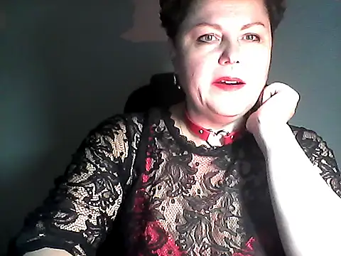 Snapshot of EllaLove2277 chatting on 10/14/25, 08:20 EllaLove2277 online show from 10/14/25, 08:20
