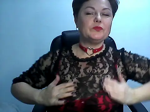 Snapshot of EllaLove2277 chatting on 10/18/25, 04:52 EllaLove2277 online show from 10/18/25, 04:52