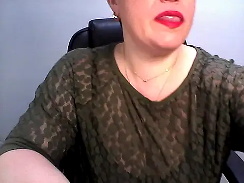 EllaLove2277 online show from 02/09/26, 07:12