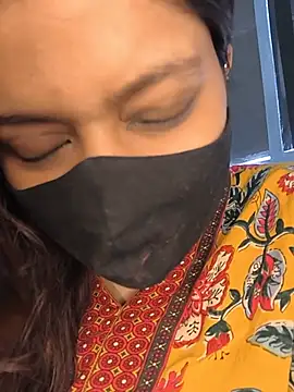SpicykhalifaX online show from 05/18/26, 05:46