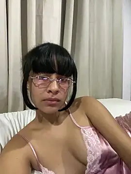 yourbabysquirt online show from 11/18/25, 05:34