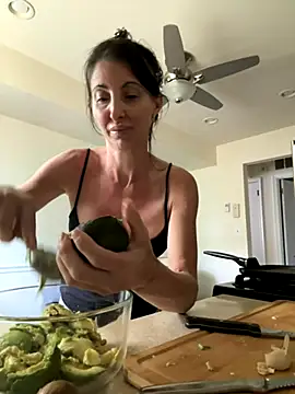 NurseStephania online show from 09/18/25, 03:47