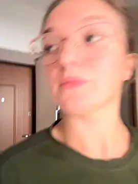 Snapshot of Bellatrisssaa chatting on 09/18/25, 08:38 Bellatrisssaa online show from 09/18/25, 08:38