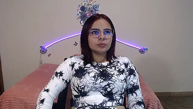 Valeryxs online show from 11/05/25, 08:42