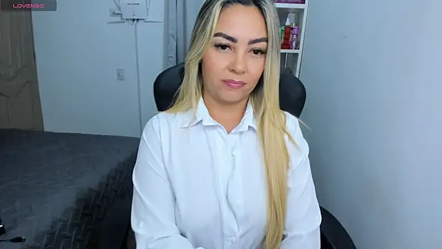 NicolPorto online show from 09/16/25, 11:55