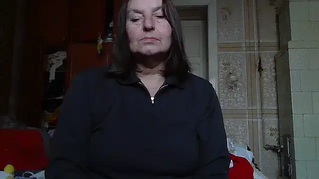 Snapshot of AnnaLive570 chatting on 10/30/25, 11:11 AnnaLive570 online show from 10/30/25, 11:11