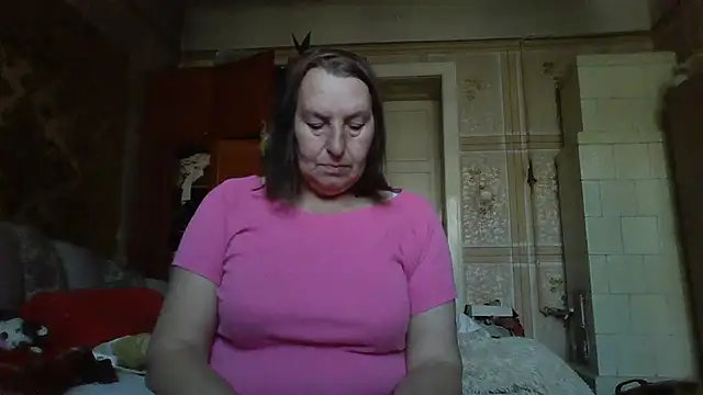 Snapshot of AnnaLive570 chatting on 11/01/25, 08:16 AnnaLive570 online show from 11/01/25, 08:16