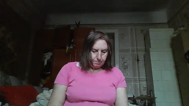 Snapshot of AnnaLive570 chatting on 11/06/25, 09:54 AnnaLive570 online show from 11/06/25, 09:54