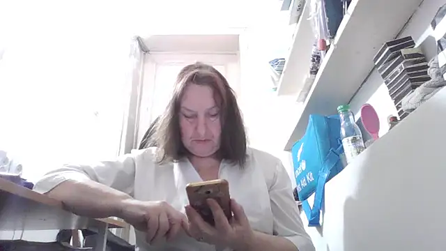 Snapshot of AnnaLive570 chatting on 01/09/26, 05:43 AnnaLive570 online show from 01/09/26, 05:43