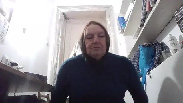 Snapshot of AnnaLive570 chatting on 02/16/26, 06:31 AnnaLive570 online show from 02/16/26, 06:31