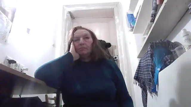 Snapshot of AnnaLive570 chatting on 02/17/26, 07:05 AnnaLive570 online show from 02/17/26, 07:05