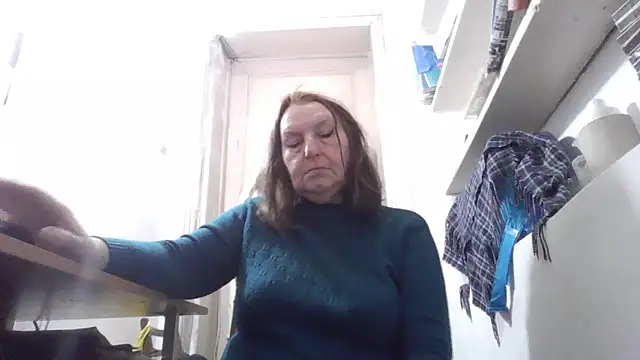 Snapshot of AnnaLive570 chatting on 02/19/26, 06:31 AnnaLive570 online show from 02/19/26, 06:31