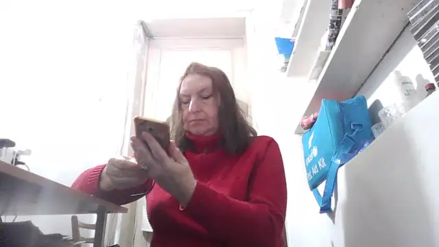 Snapshot of AnnaLive570 chatting on 02/23/26, 08:12 AnnaLive570 online show from 02/23/26, 08:12