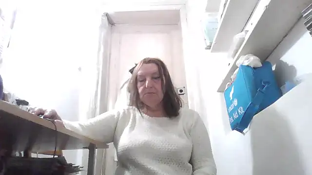 Snapshot of AnnaLive570 chatting on 03/19/26, 01:48 AnnaLive570 online show from 03/19/26, 01:48