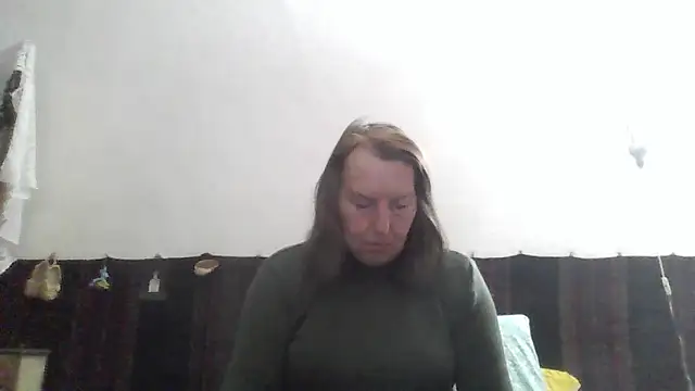 Snapshot of AnnaLive570 chatting on 03/21/26, 01:32 AnnaLive570 online show from 03/21/26, 01:32