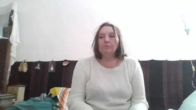 Snapshot of AnnaLive570 chatting on 04/02/26, 01:53 AnnaLive570 online show from 04/02/26, 01:53