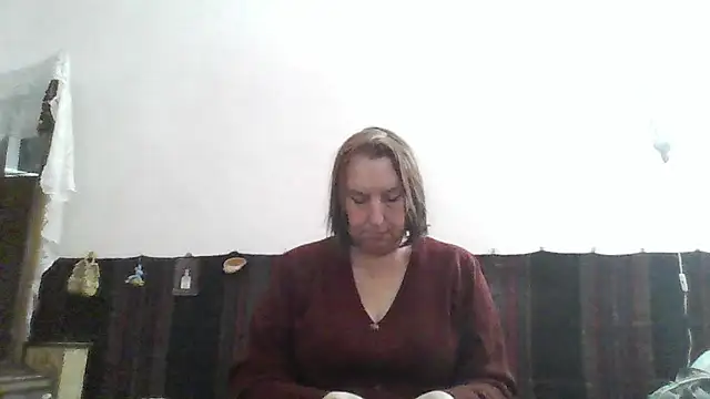 Snapshot of AnnaLive570 chatting on 04/03/26, 02:15 AnnaLive570 online show from 04/03/26, 02:15