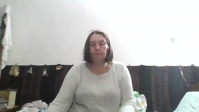 Snapshot of AnnaLive570 chatting on 04/05/26, 06:16 AnnaLive570 online show from 04/05/26, 06:16