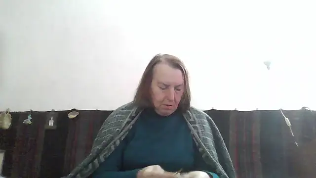 Snapshot of AnnaLive570 chatting on 04/11/26, 04:17 AnnaLive570 online show from 04/11/26, 04:17