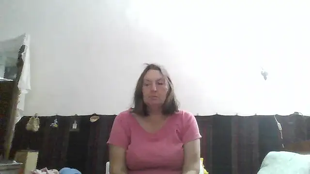 Snapshot of AnnaLive570 chatting on 06/19/26, 03:00 AnnaLive570 online show from 06/19/26, 03:00