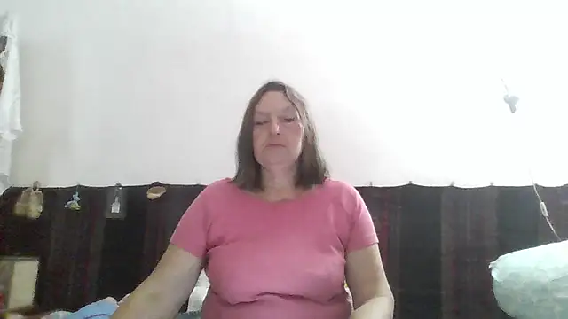 Snapshot of AnnaLive570 chatting on 06/19/26, 03:05 AnnaLive570 online show from 06/19/26, 03:05