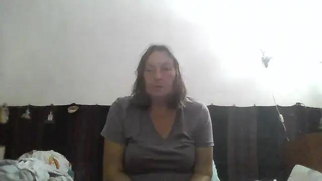 Snapshot of AnnaLive570 chatting on 07/06/26, 03:25 AnnaLive570 online show from 07/06/26, 03:25