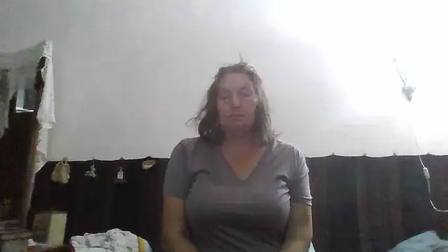 Snapshot of AnnaLive570 chatting on 07/10/26, 03:00 AnnaLive570 online show from 07/10/26, 03:00