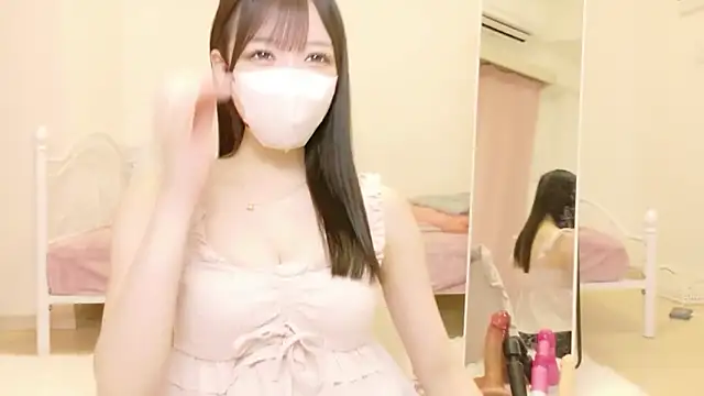 Snapshot of roachan_ chatting on 03/03/26, 01:28 roachan online show from 03/03/26, 01:28