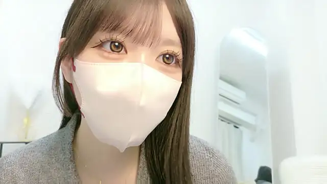 Snapshot of roachan_ chatting on 07/23/26, 02:37 roachan online show from 07/23/26, 02:37