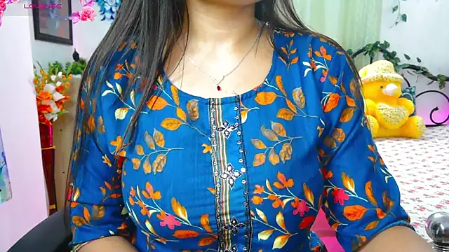 Snapshot of WildDimpi_0 chatting on 11/04/25, 06:18 WildDimpi 0 online show from 11/04/25, 06:18