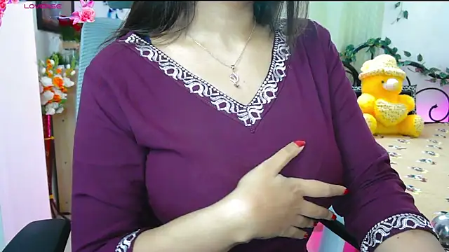 Snapshot of WildDimpi_0 chatting on 12/04/25, 05:54 WildDimpi 0 online show from 12/04/25, 05:54