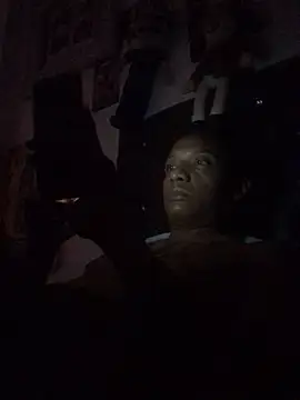 Snapshot of elpeluchenegroxxx3 chatting on 10/09/25, 01:20 elpeluchenegroxxx3 online show from 10/09/25, 01:20