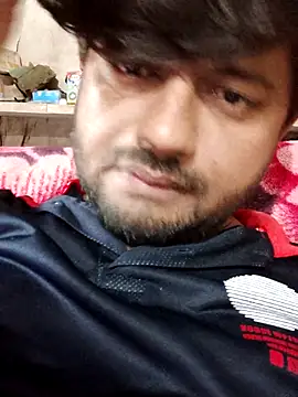 Snapshot of urhotboymeet chatting on 09/17/25, 11:12 urhotboymeet online show from 09/17/25, 11:12