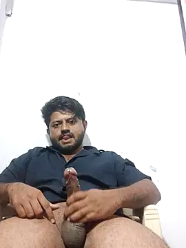 Snapshot of urhotboymeet chatting on 11/24/25, 06:29 urhotboymeet online show from 11/24/25, 06:29