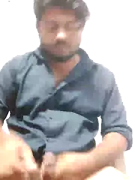 Snapshot of urhotboymeet chatting on 11/28/25, 07:27 urhotboymeet online show from 11/28/25, 07:27