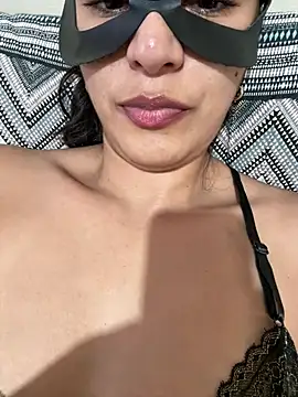 Indy black cat online show from 04/14/26, 07:09