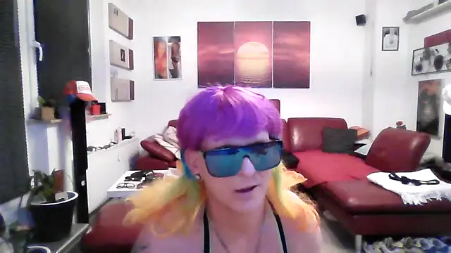 hellgirl1980 online show from 09/24/25, 11:08